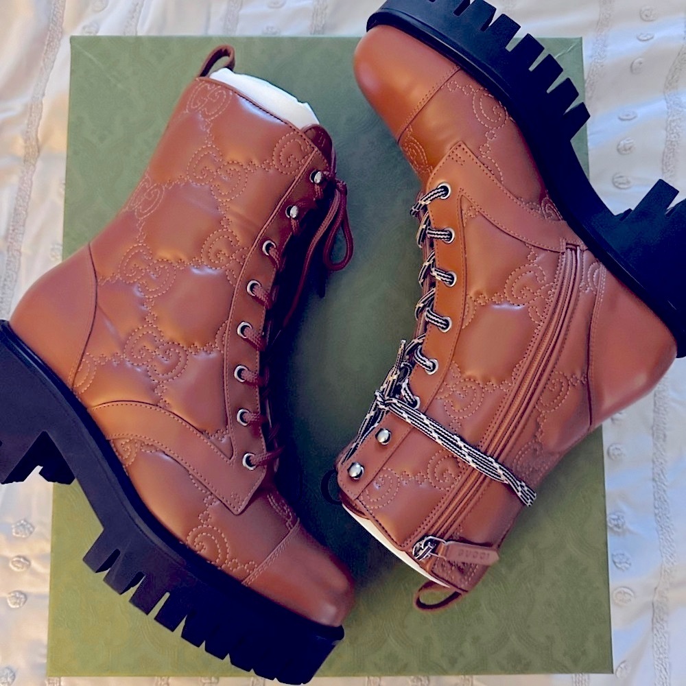 GUCCI Matelasse Boots